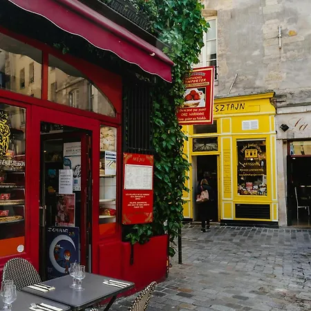 Cozy In The Bastille Neighborhood 아파트 *